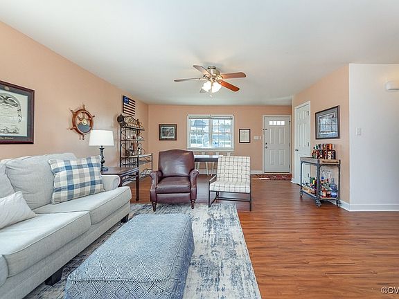 5th image of 609 Yellowstone Dr