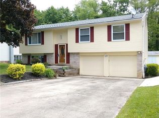 109 Magnolia Dr, Beaver, PA 15009