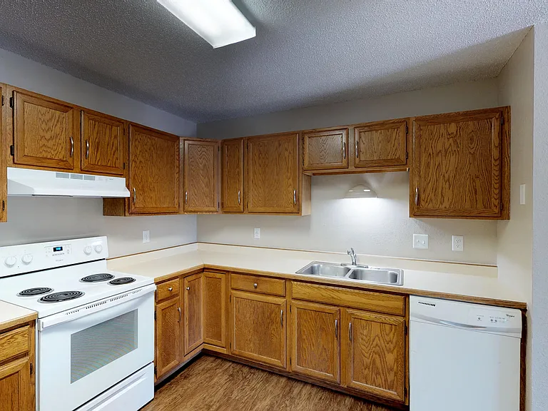 Oakwood Estates — Photo 39