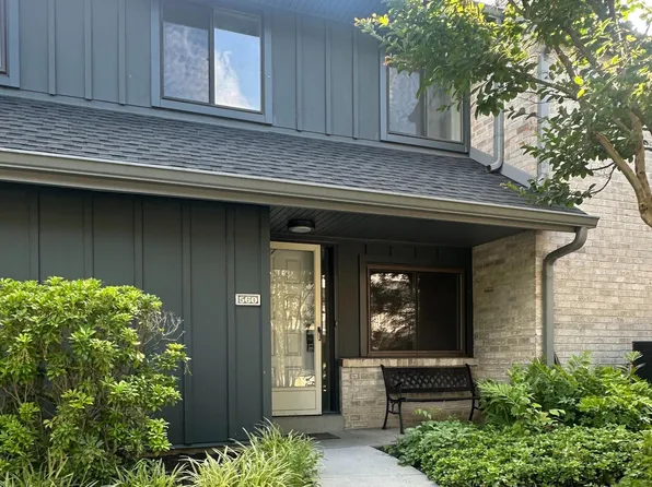 560 Foxwood Ln #560, Paoli, PA 19301