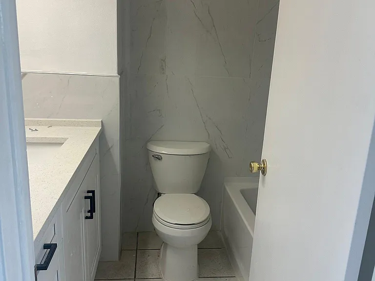 5550 Saren Dr — Photo 11