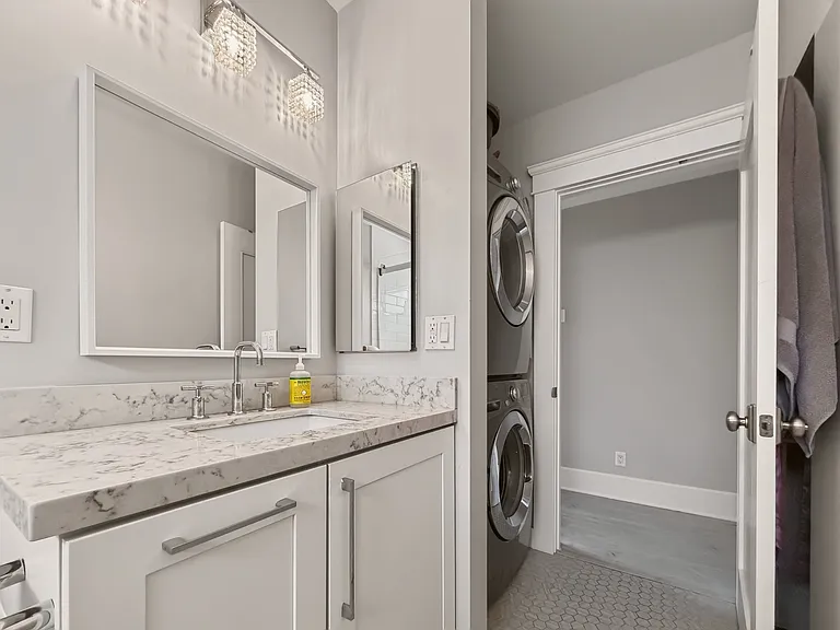 436 Riverdale Dr — Photo 10