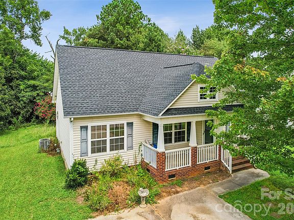 4th image of 2030 Mallard Creek Dr #6