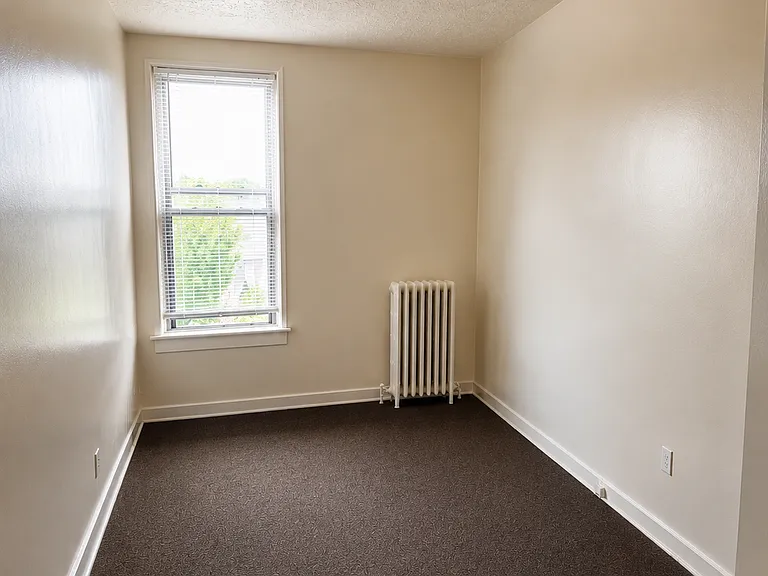 6527 S Kimbark Ave #4R — Photo 8