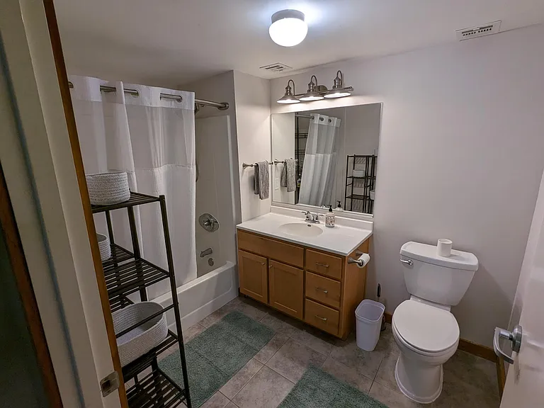 940 Monroe Ave NW #305 — Photo 9