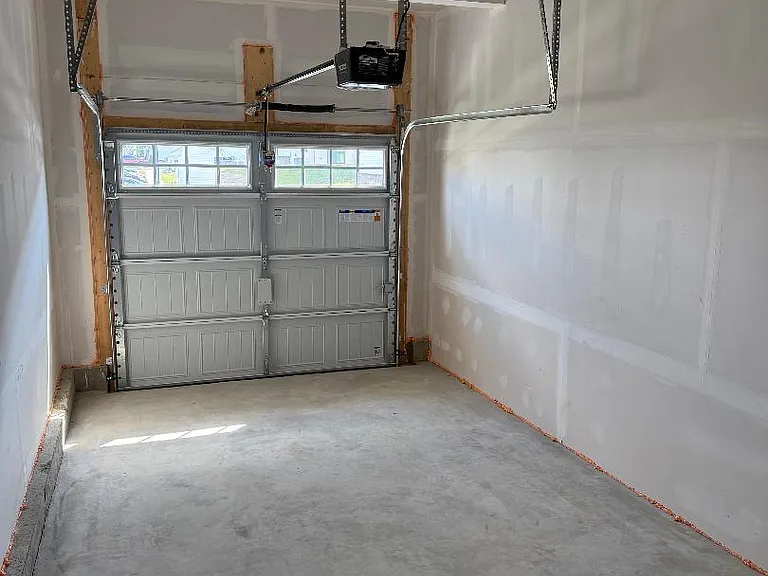 68 Rosemary Way — Photo 16