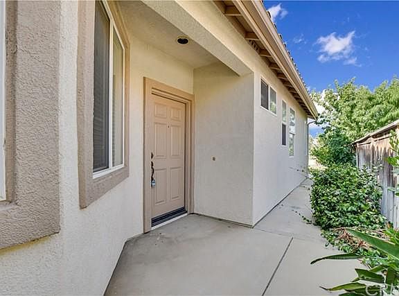5th image of 556 Brooklawn Dr