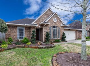 6030 Dee Dr, Pasadena, TX 77505