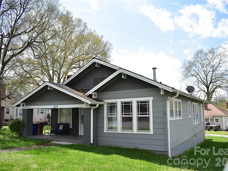 629 N Cedar St — Photo 16