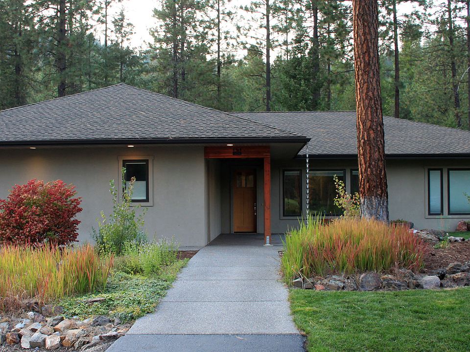 Luxurious Living