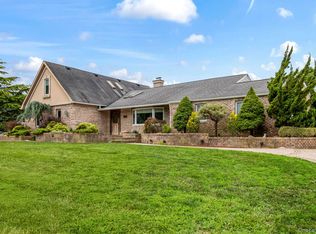 127 Church Rd, Great River, NY 11739