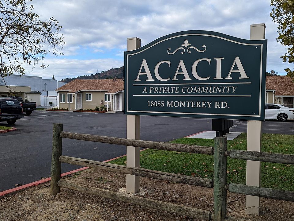 The apartment is in a safe a clean community!