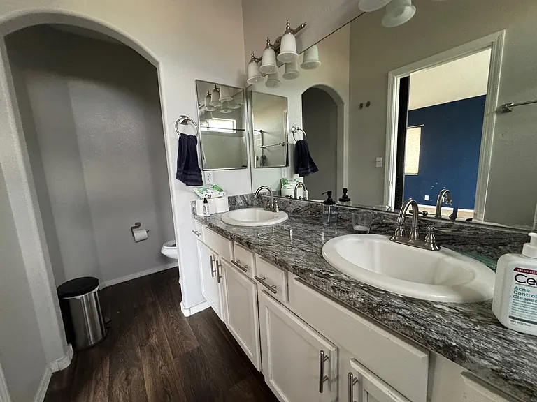 4756 Delaina Dr NE — Photo 12