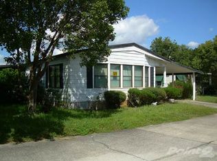 610 Fairway Ct, Plant City, FL 33565