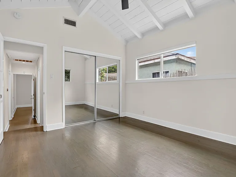 408 Kendall Ave — Photo 26