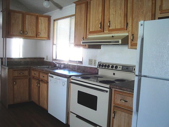 4th image of 19802 N 32nd St Lot 130