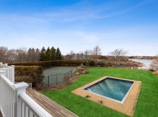 19 Pheasant Close W, Southampton, NY 11968