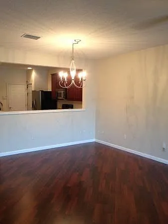 3 bed, 2.5 bath, 1684 sqft, $1,950 — Photo 4