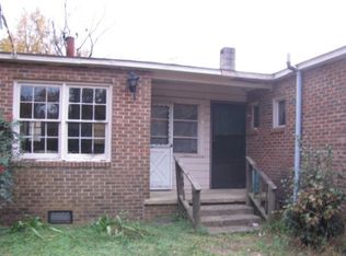 316 Earnie Ln, Holly Springs, NC 27540