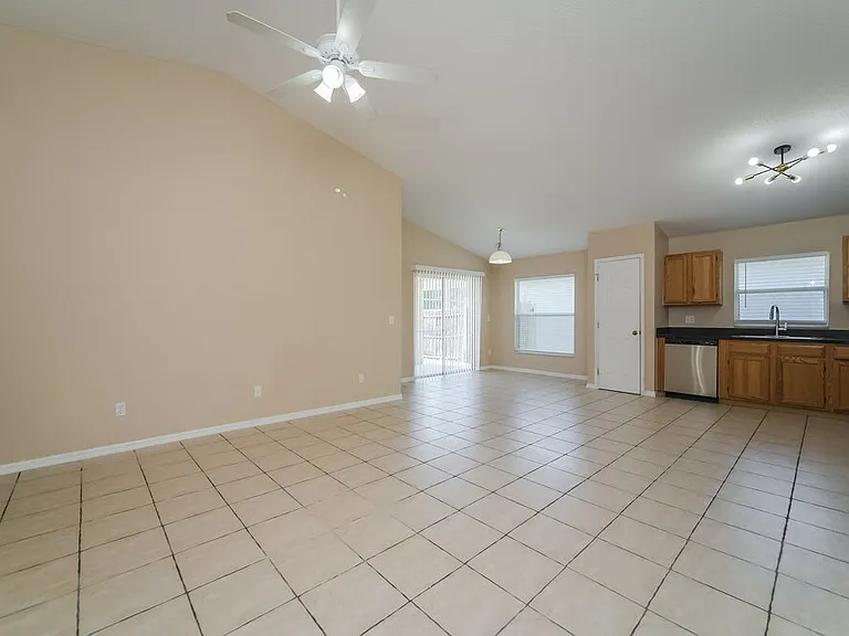 17100 Woodcrest Way — Photo 8