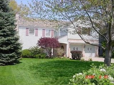 15524 Edgewater Dr, Lakewood, OH, 44107