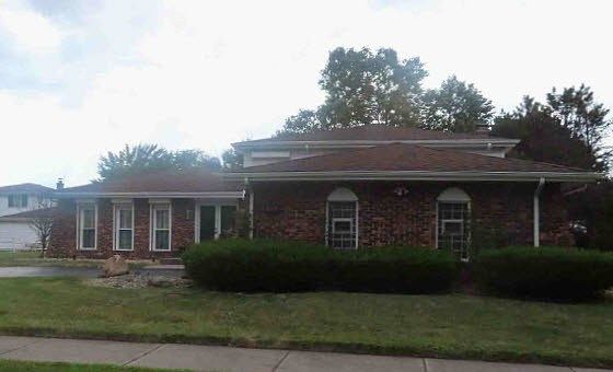 1st image of 1008 E 193rd St