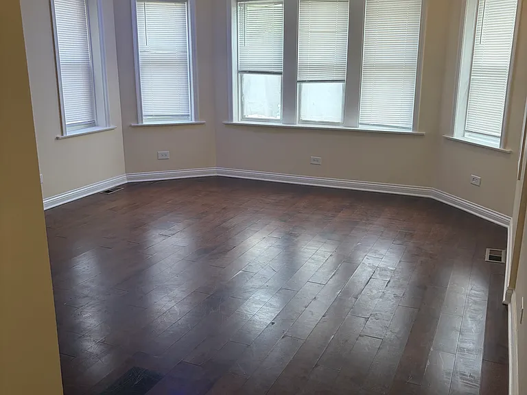 9022 S Justine St #1 — Photo 2