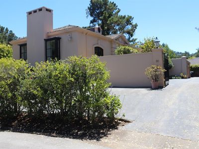 30 Conifer Ln, Hillsborough, CA, 94010