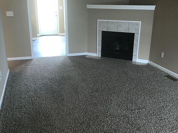 5th image of 245 Hanover Ct