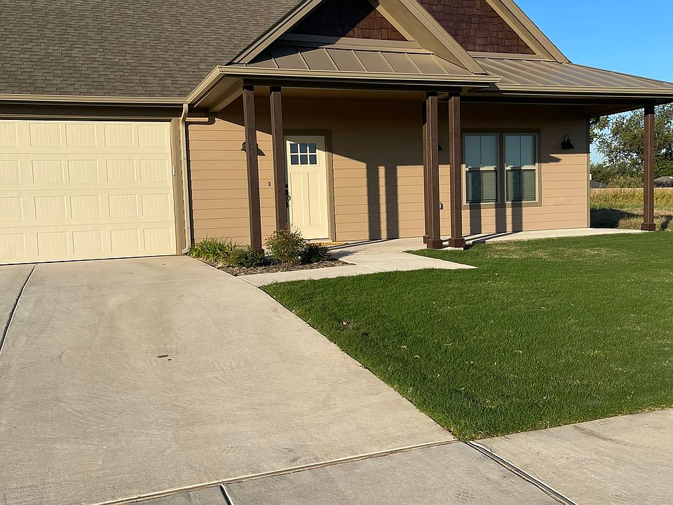 1st image of 2208 Salina Cir