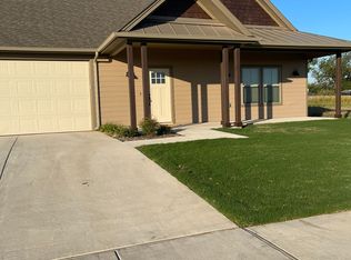 2208 Salina Cir, Granbury, TX 76048