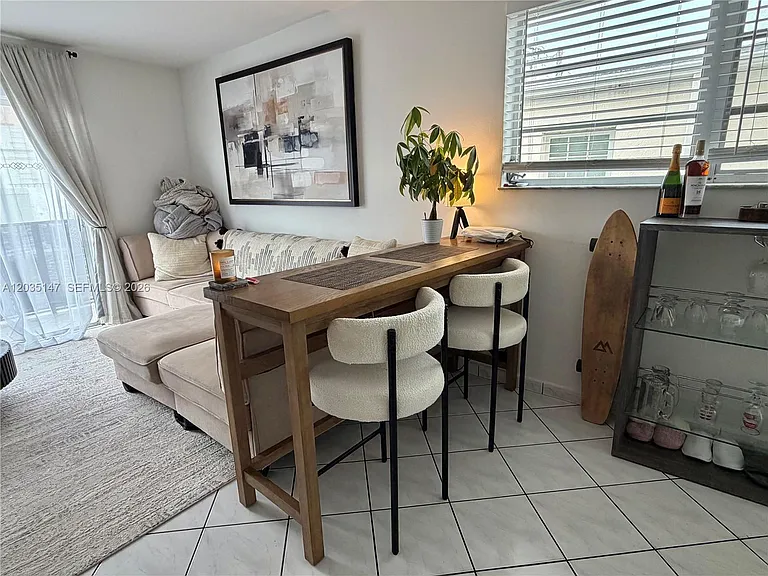 821 Euclid Ave #304 — Photo 6