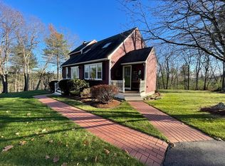 5 Bayberry St, Pepperell, MA 01463
