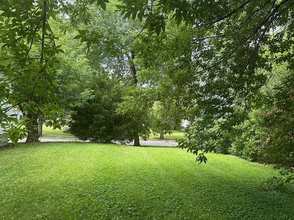 2nd image of 2460 North 16TH STREET