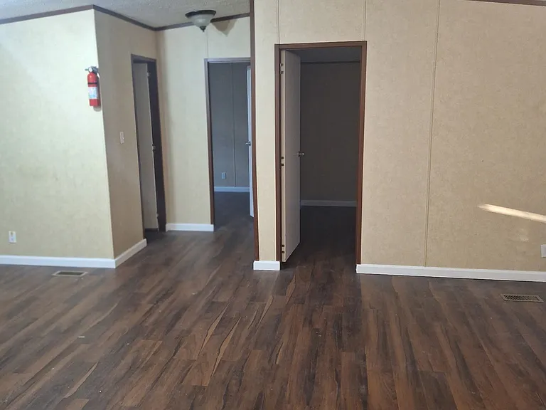 906 Oak St #3 — Photo 7