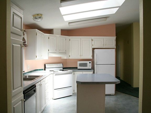 4th image of 9015 212th Street Ct E