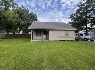 906 Llano St, Pasadena, TX 77504