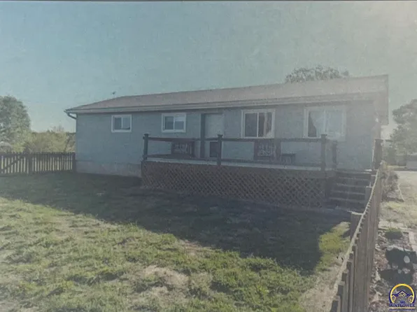 1340 E 1700th Rd, Lawrence, KS 66046