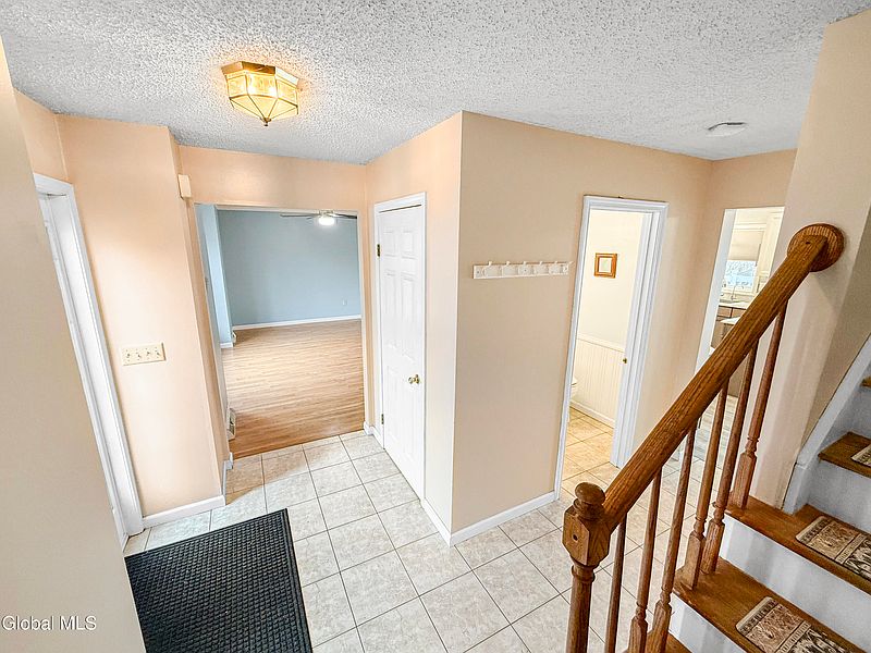 4th image of 35 Mallard Road