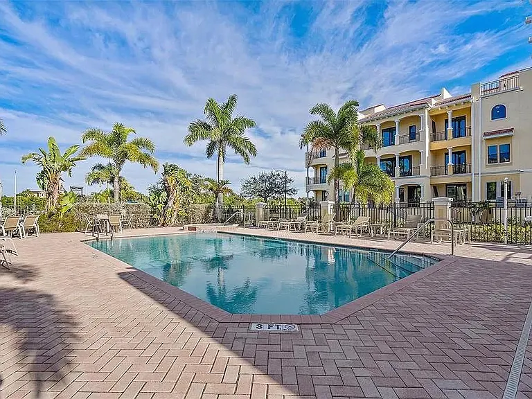 6418 Margarita Shores Ln — Photo 56