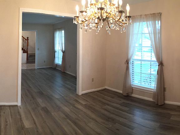 4th image of 4007 Ash Hollow Dr