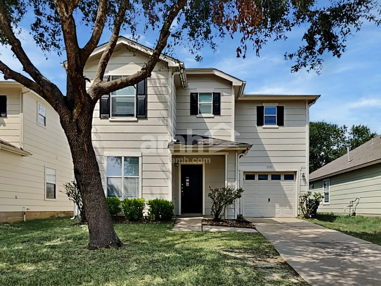 3 bed, 2.5 bath, 1758 sqft, $1,935 — Photo 1