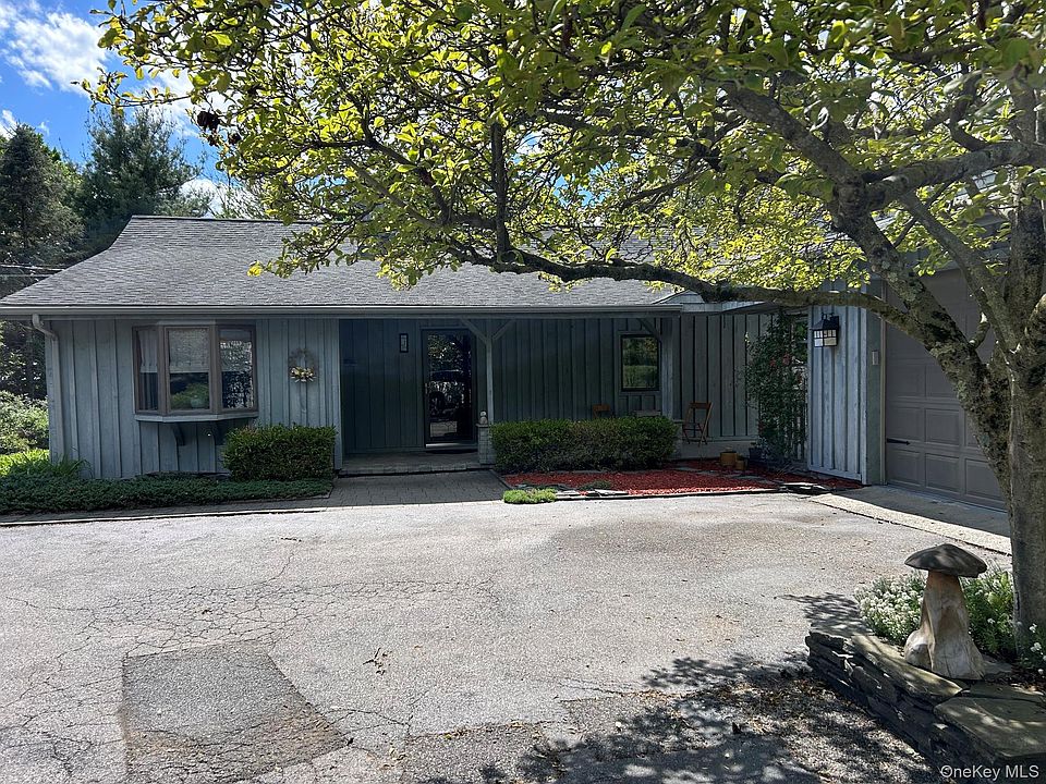 1st image of 30 Daisy Lane