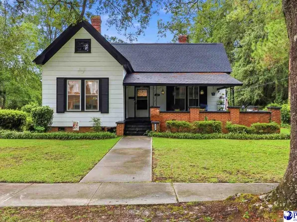 222 E Wine St, Mullins, SC 29574