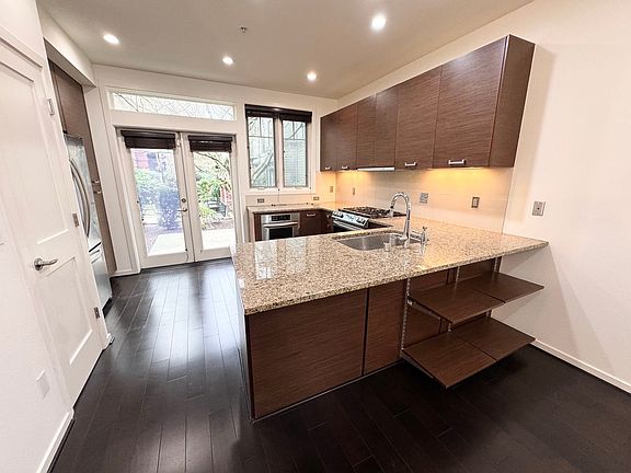 5th image of 1200 Bellevue Way NE Unit 104