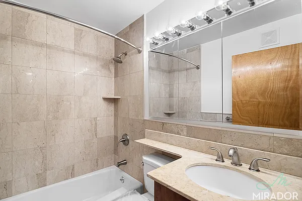 Rented by Mirador Real Estate | media 27