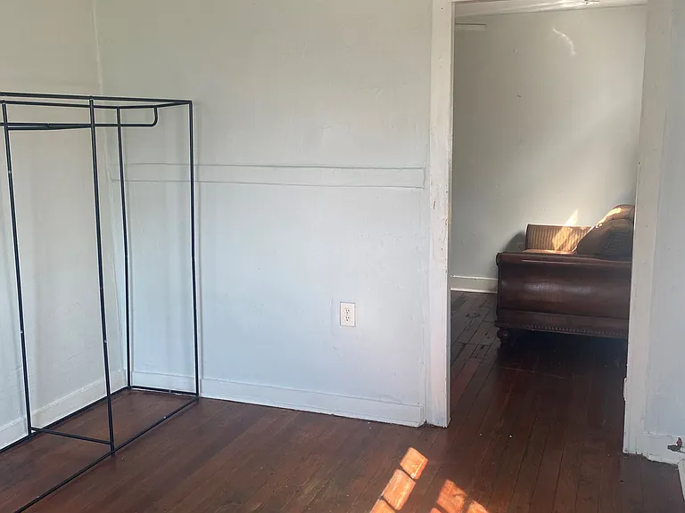 2219 S Liberty St #7 — Photo 3