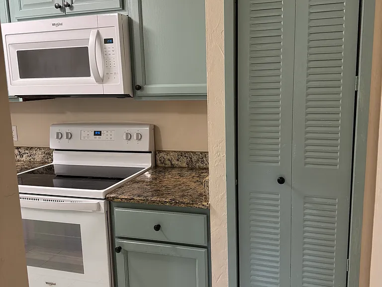 13134 Feather Sound Dr #401 — Photo 5