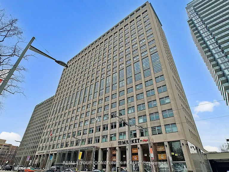 111 Saint Clair Ave W #1828 — Photo 1