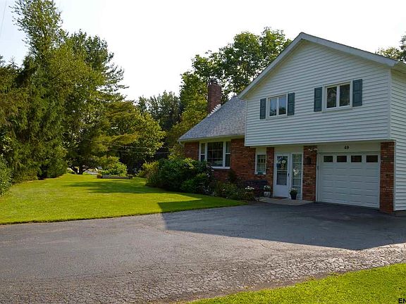 2nd image of 49 Fruitwood Dr